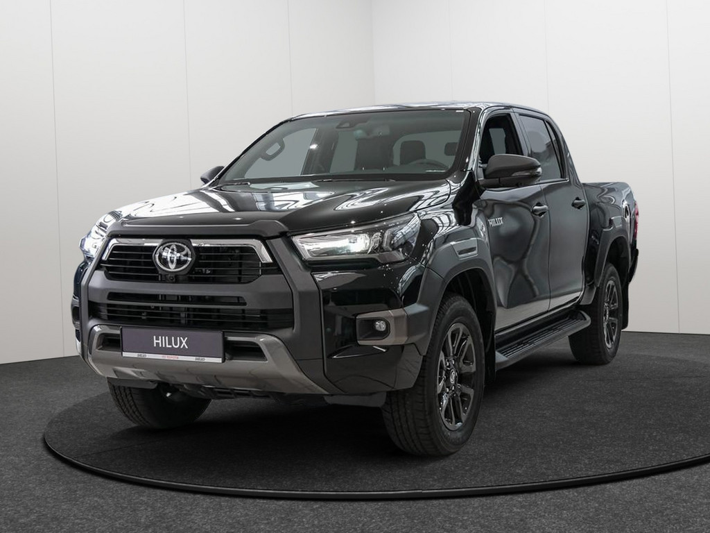TOYOTA Hilux 2.8 Double Cab Invincible 4x4