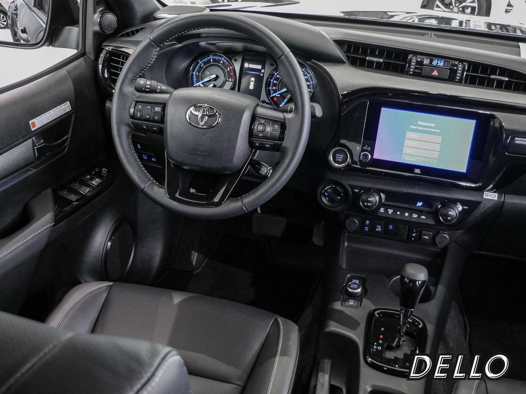 Fahrzeugansicht TOYOTA Hilux 2.8 Double Cab Invincible 4x4 - Bild 7