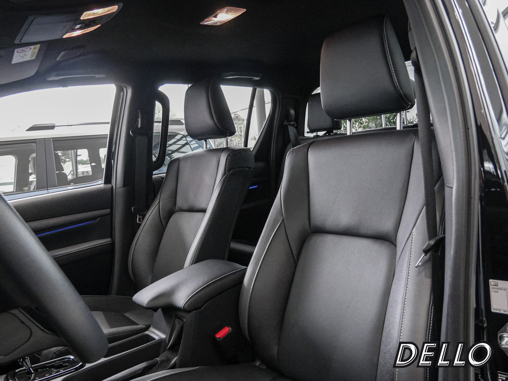 Fahrzeugansicht TOYOTA Hilux 2.8 Double Cab Invincible 4x4 - Bild 40