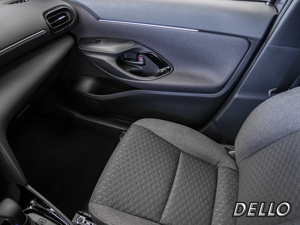 Fahrzeugansicht TOYOTA Yaris Cross 1.5 Hybrid FWD Teamplayer - Bild 25