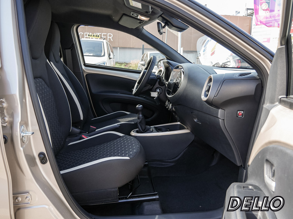 Fahrzeugansicht TOYOTA Aygo X 1.0 Teamplayer - Bild 3