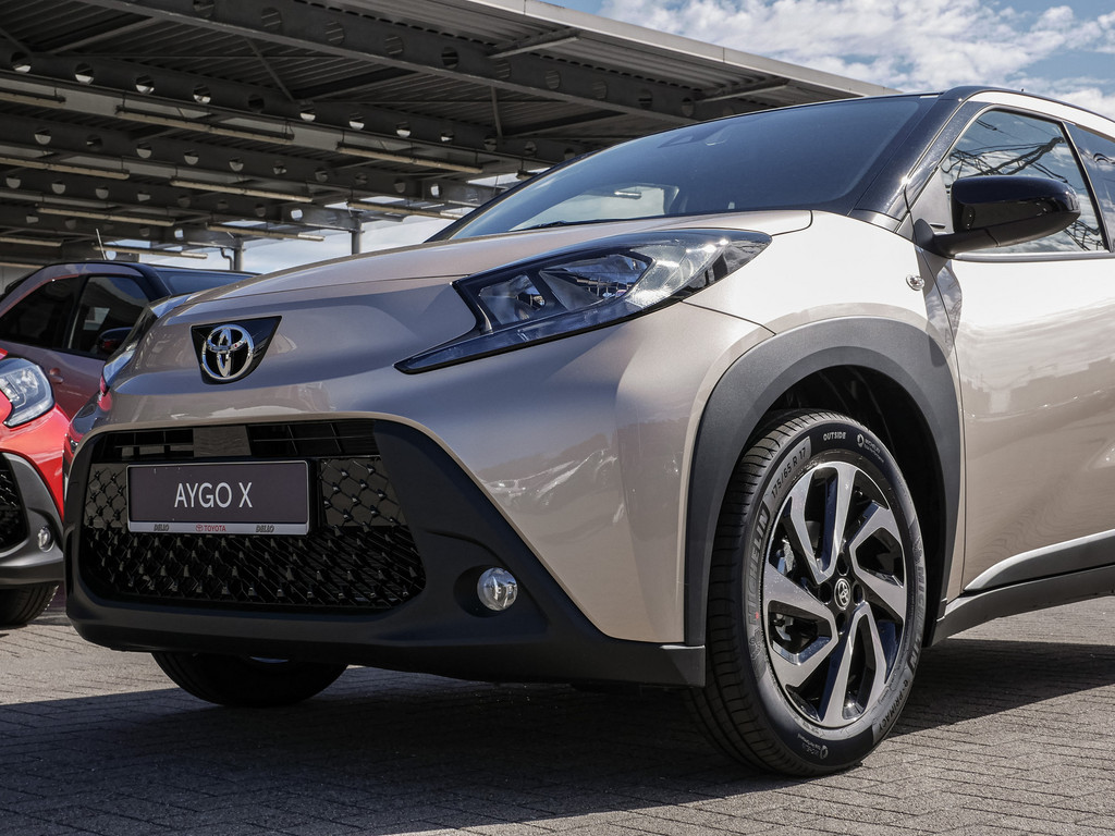 Fahrzeugansicht TOYOTA Aygo X 1.0 Teamplayer - Bild 36
