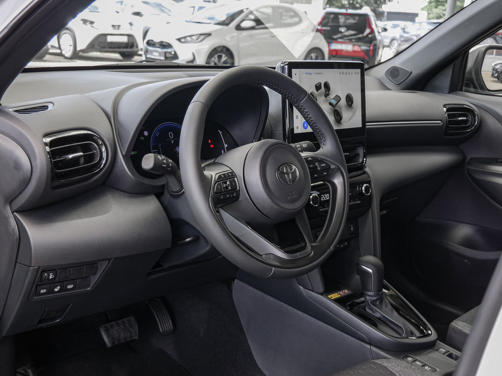 Fahrzeugansicht TOYOTA Yaris Cross 1.5 Hybrid FWD Teamplayer - Bild 36