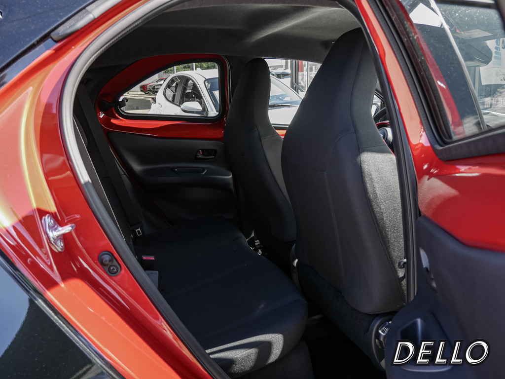 Fahrzeugansicht TOYOTA Aygo X 1.0 Teamplayer - Bild 2