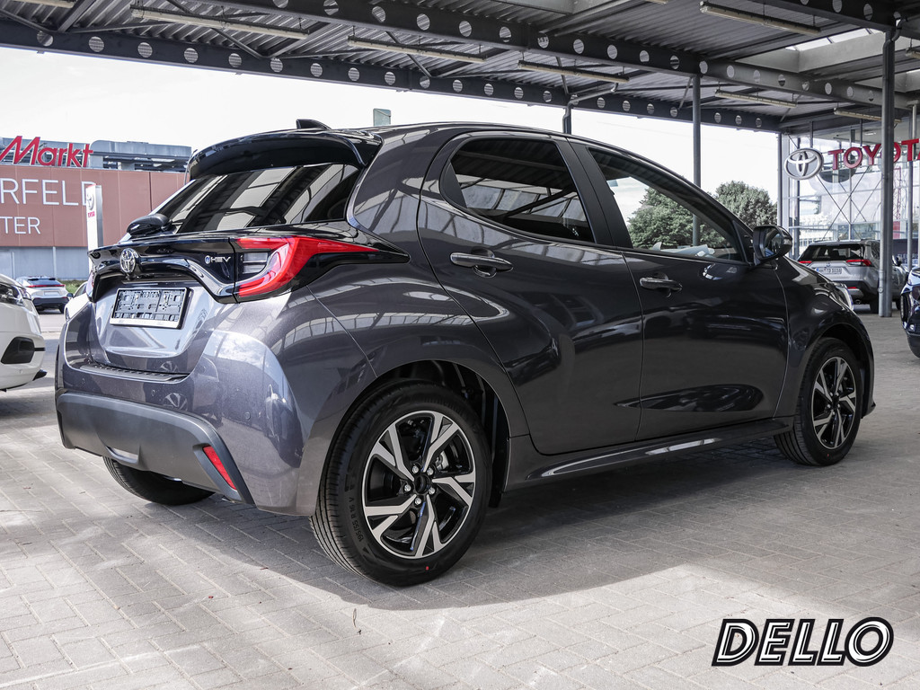 Fahrzeugansicht TOYOTA Yaris 1.5 Hybrid Teamplayer - Bild 39