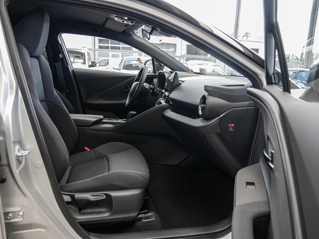 Fahrzeugansicht TOYOTA C-HR Plug-In Hybrid Teamplayer - Bild 6