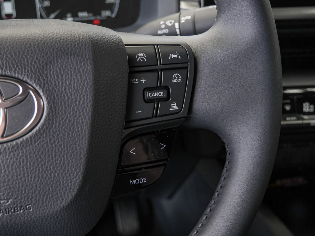 Fahrzeugansicht TOYOTA C-HR Plug-In Hybrid Teamplayer - Bild 30