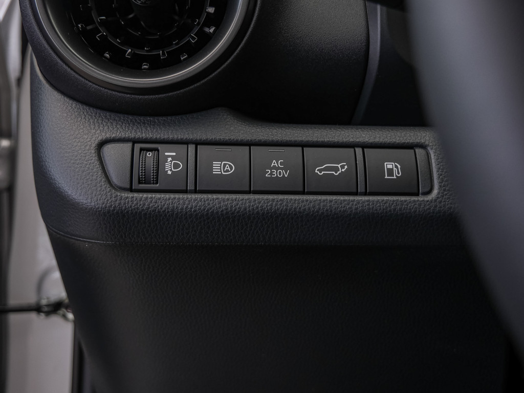 Fahrzeugansicht TOYOTA C-HR Plug-In Hybrid Teamplayer - Bild 33