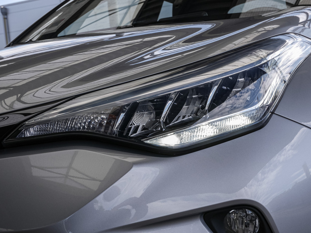 Fahrzeugansicht TOYOTA C-HR HYBRID Business Edition - Bild 5