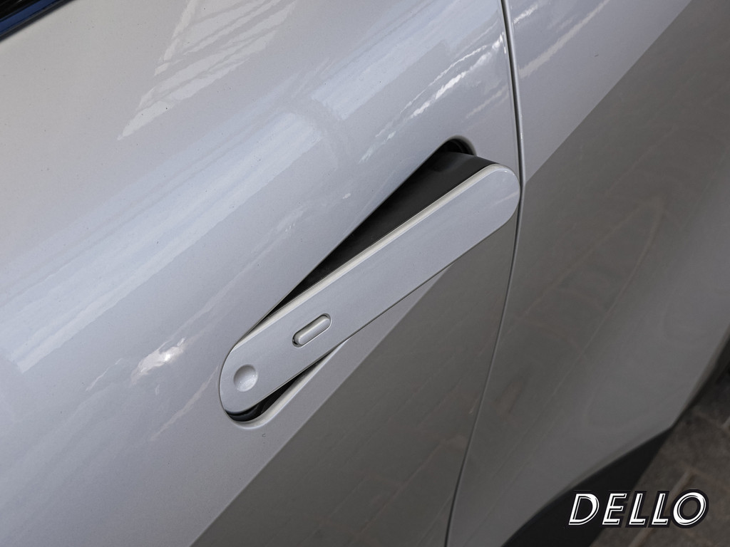 Fahrzeugansicht TOYOTA C-HR 2.0 Plug-In Hybrid FWD Teamplayer - Bild 3