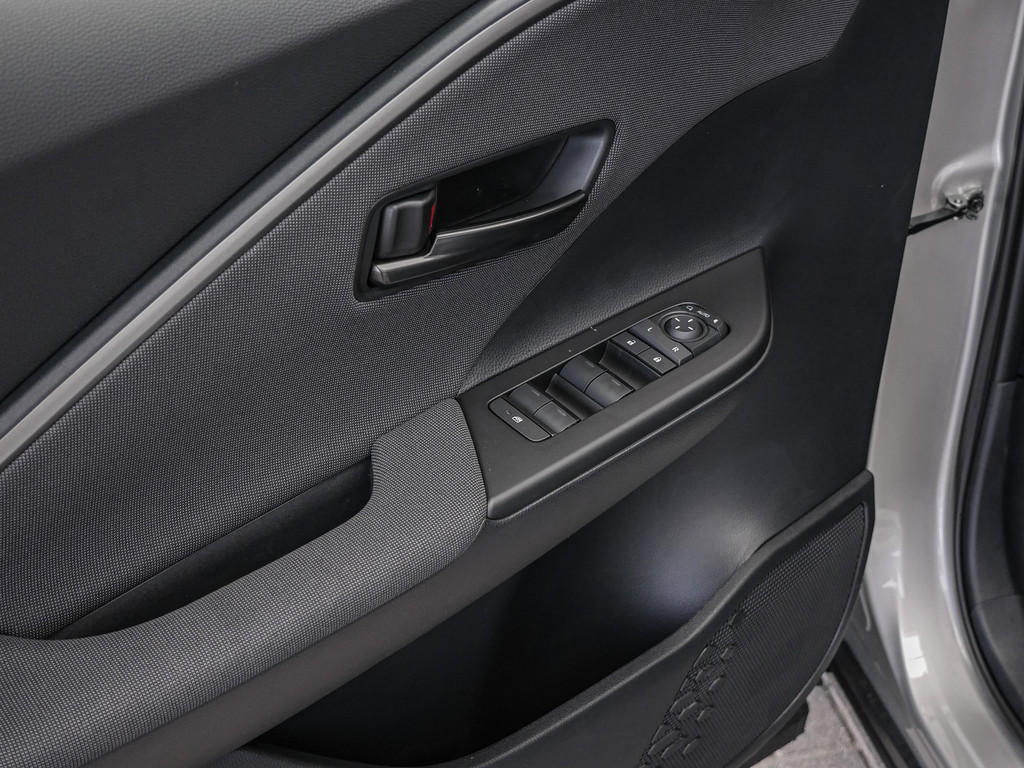 Fahrzeugansicht TOYOTA C-HR 2.0 Plug-In Hybrid FWD Teamplayer - Bild 36