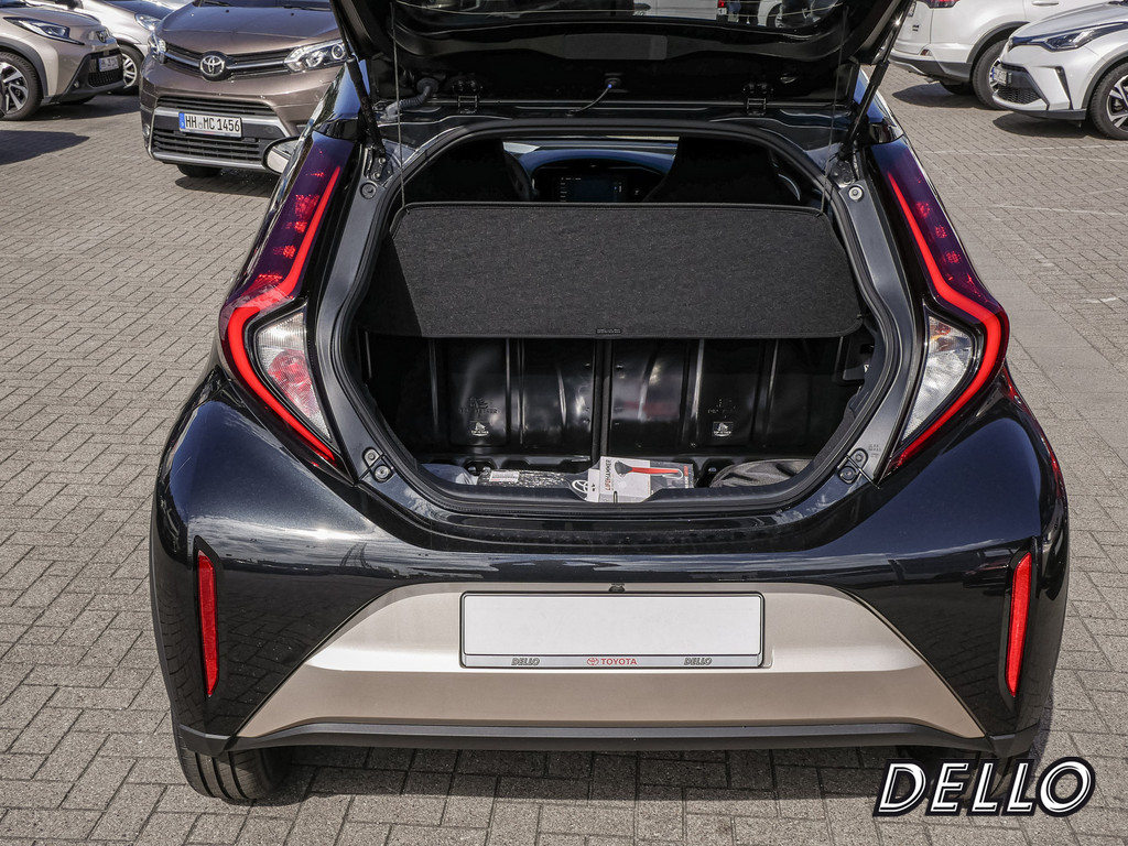Fahrzeugansicht TOYOTA Aygo X 1.0 Teamplayer - Bild 9