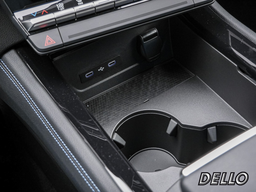 Fahrzeugansicht RENAULT Austral Iconic Esprit Alpine E-TECH - Bild 21