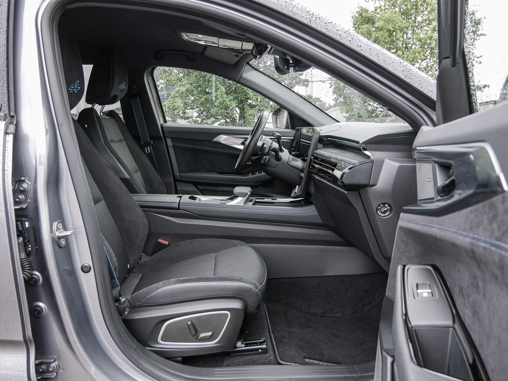 Fahrzeugansicht RENAULT Austral Iconic Esprit Alpine E-TECH - Bild 6