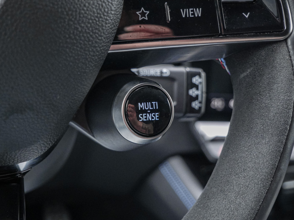 Fahrzeugansicht RENAULT Austral Iconic Esprit Alpine E-TECH - Bild 32