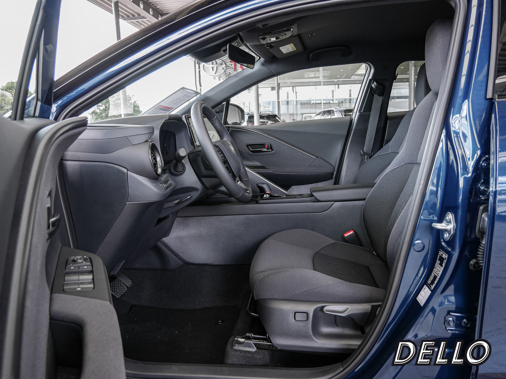 Fahrzeugansicht TOYOTA C-HR 2.0 Plug-In Hybrid FWD Teamplayer - Bild 4