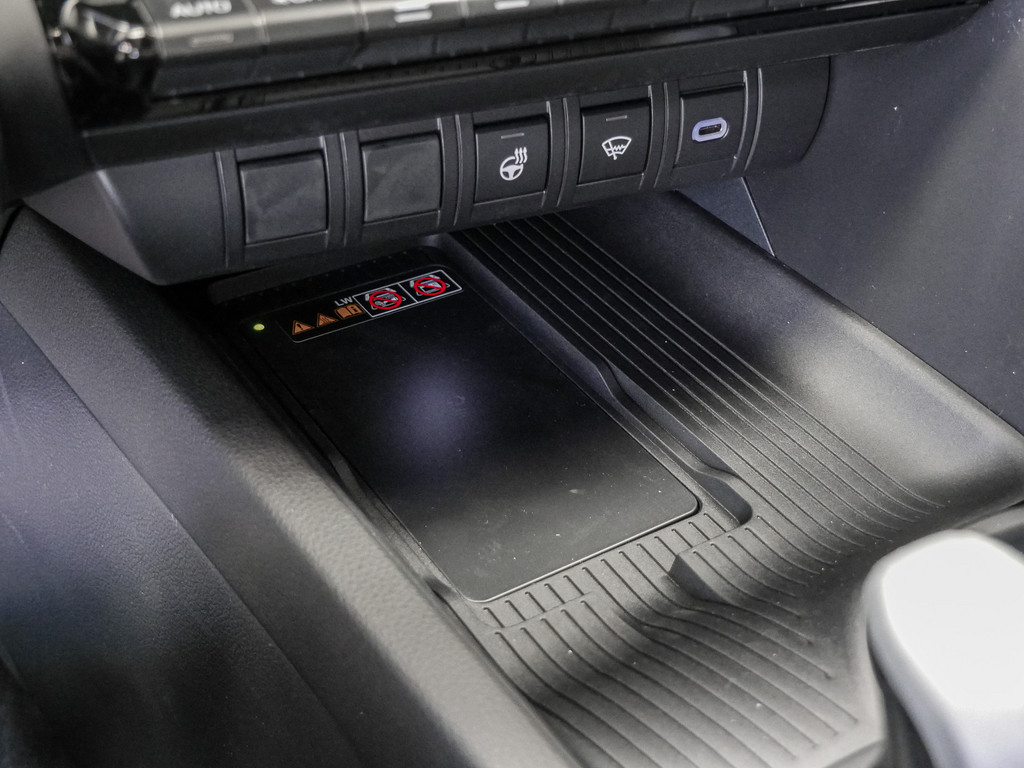 Fahrzeugansicht TOYOTA C-HR 2.0 Plug-In Hybrid FWD Teamplayer - Bild 21