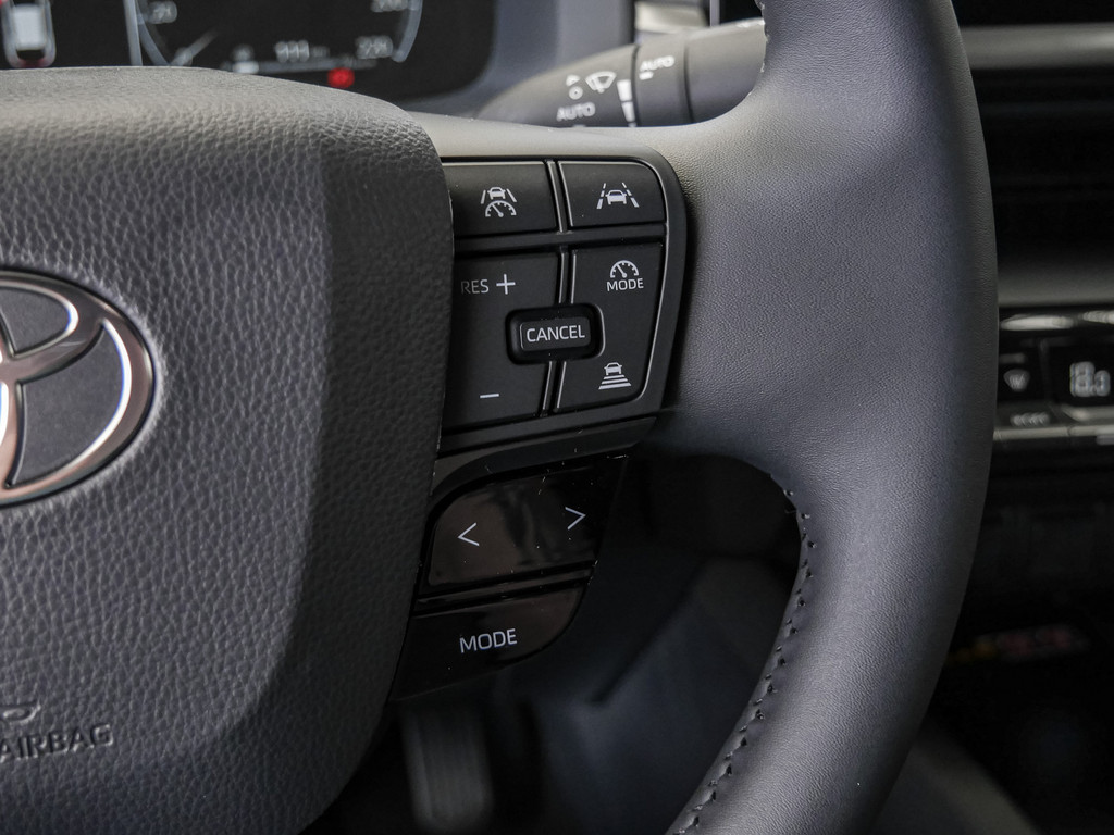 Fahrzeugansicht TOYOTA C-HR 2.0 Plug-In Hybrid FWD Teamplayer - Bild 30