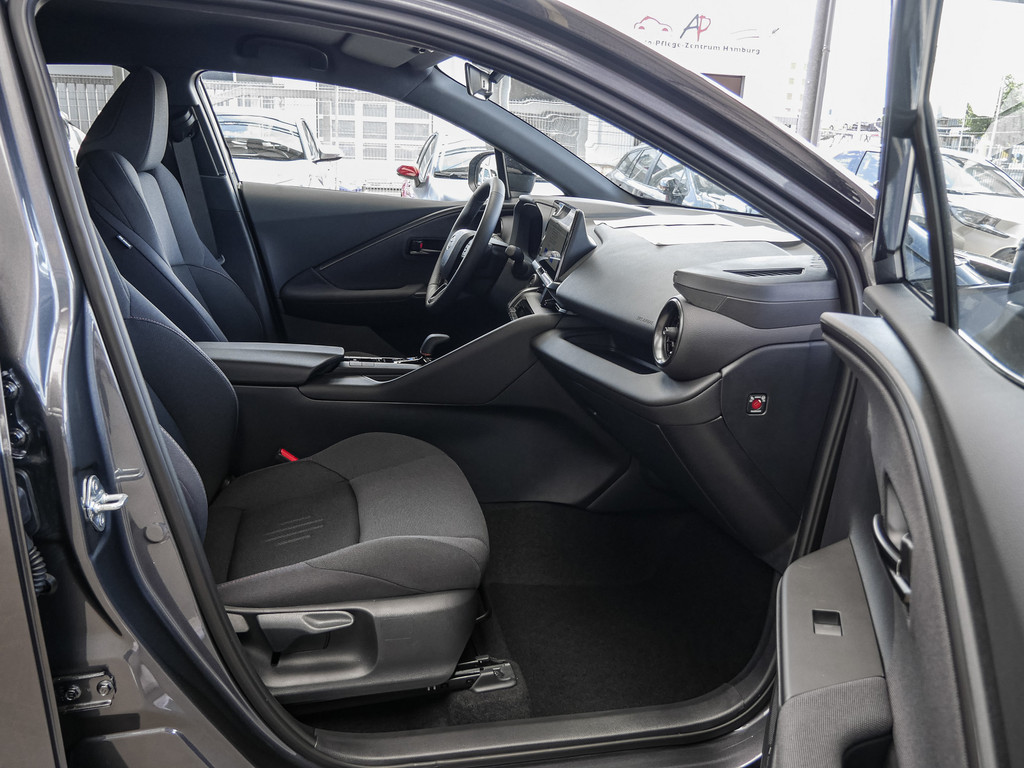 Fahrzeugansicht TOYOTA C-HR 2.0 Plug-In Hybrid Teamplayer - Bild 5