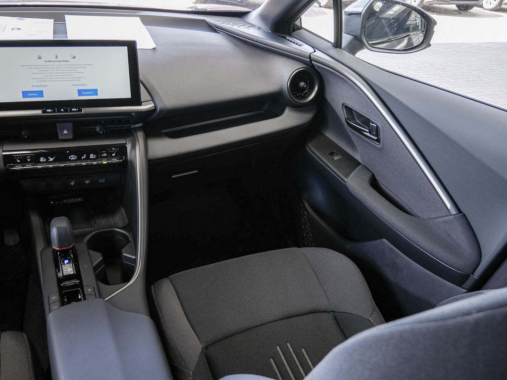 Fahrzeugansicht TOYOTA C-HR 2.0 Plug-In Hybrid Teamplayer - Bild 10