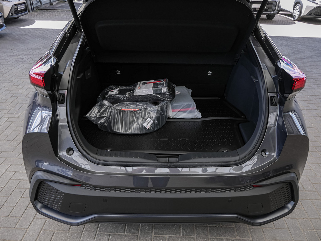 Fahrzeugansicht TOYOTA C-HR 2.0 Plug-In Hybrid Teamplayer - Bild 11