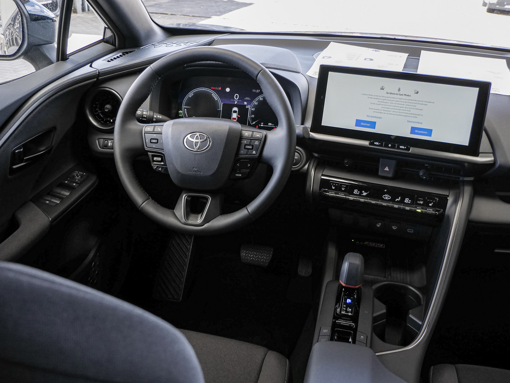 Fahrzeugansicht TOYOTA C-HR 2.0 Plug-In Hybrid Teamplayer - Bild 9