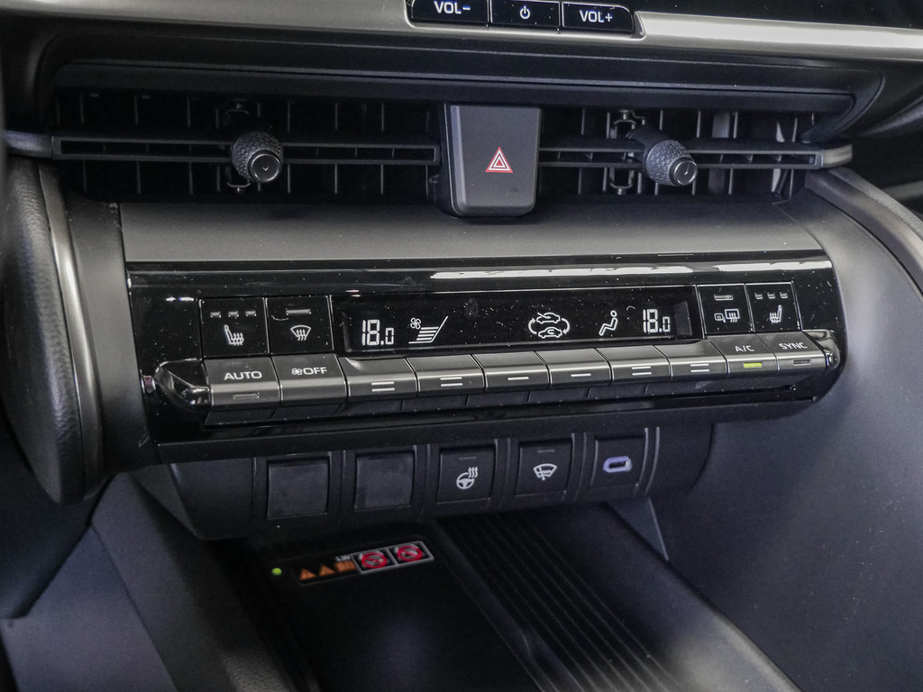 Fahrzeugansicht TOYOTA C-HR 2.0 Plug-In Hybrid Teamplayer - Bild 19