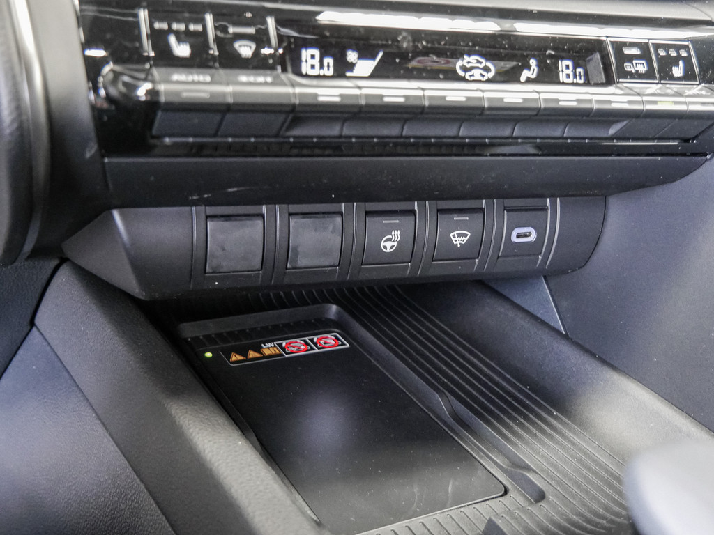 Fahrzeugansicht TOYOTA C-HR 2.0 Plug-In Hybrid Teamplayer - Bild 20