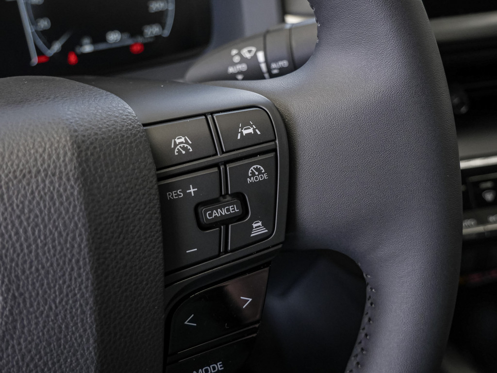 Fahrzeugansicht TOYOTA C-HR 2.0 Plug-In Hybrid Teamplayer - Bild 29