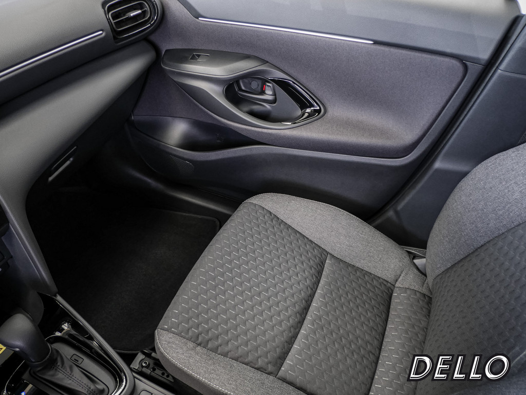 Fahrzeugansicht TOYOTA Yaris Cross 1.5 Hybrid FWD Teamplayer - Bild 25