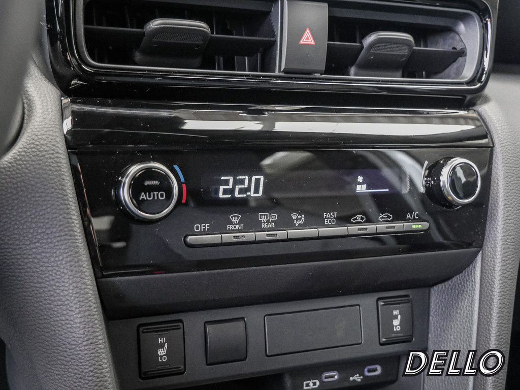 Fahrzeugansicht TOYOTA Yaris Cross 1.5 Hybrid FWD Teamplayer - Bild 19