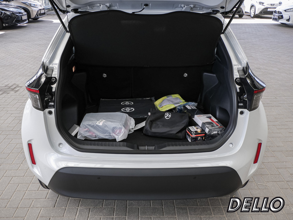 Fahrzeugansicht TOYOTA Yaris Cross 1.5 Hybrid FWD Teamplayer - Bild 13