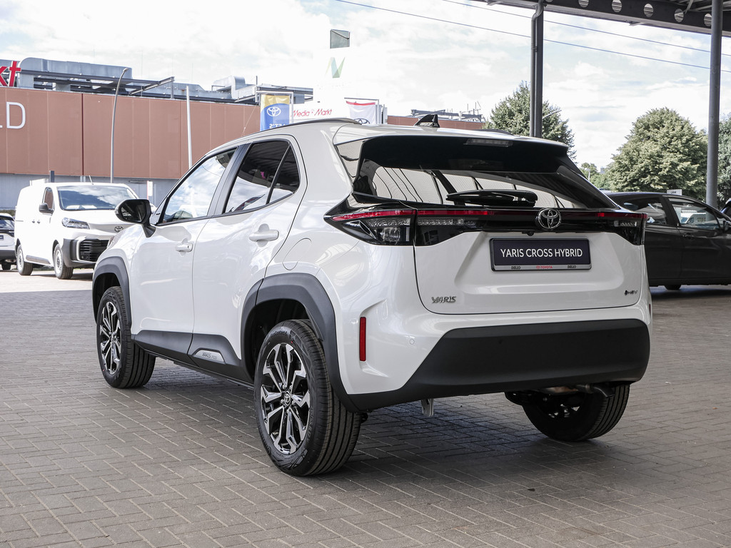 Fahrzeugansicht TOYOTA Yaris Cross 1.5 Hybrid FWD Teamplayer - Bild 43