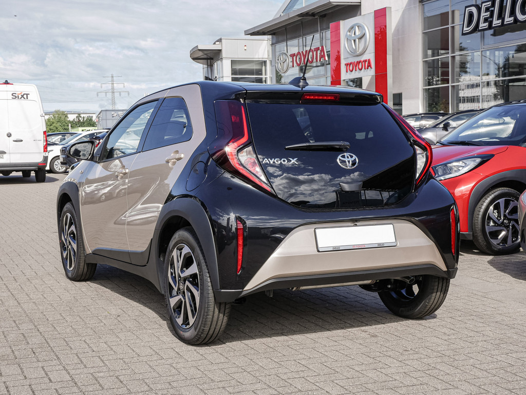 Fahrzeugansicht TOYOTA Aygo X 1.0 Teamplayer - Bild 41