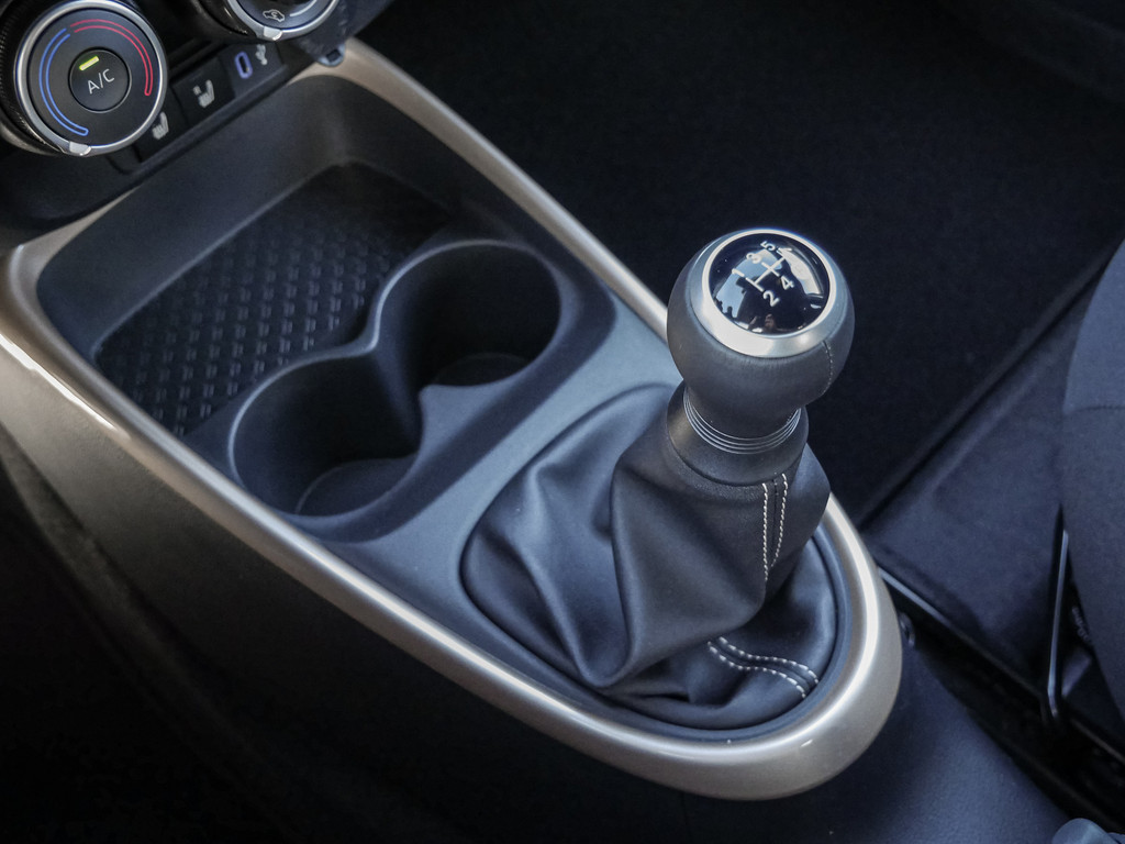 Fahrzeugansicht TOYOTA Aygo X 1.0 Teamplayer - Bild 20