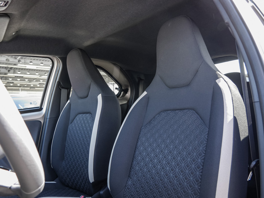 Fahrzeugansicht TOYOTA Aygo X 1.0 Teamplayer - Bild 33