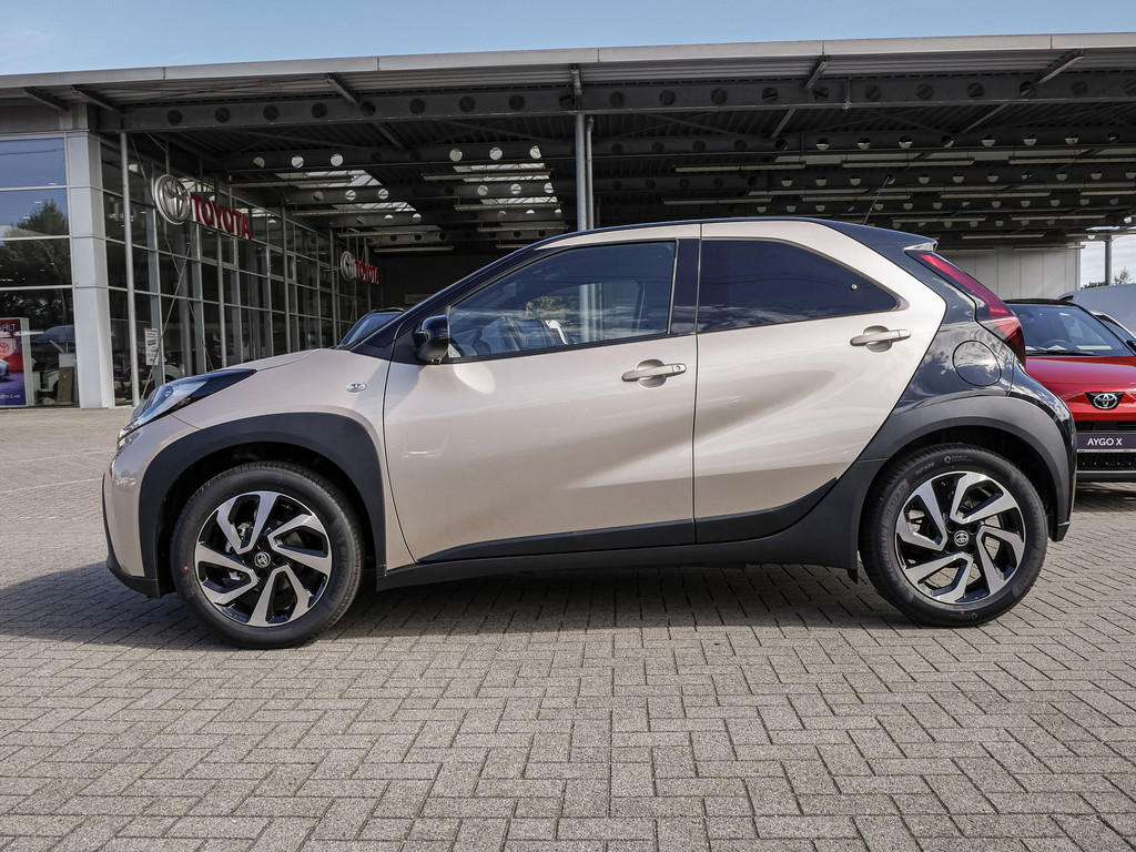 Fahrzeugansicht TOYOTA Aygo X 1.0 Teamplayer - Bild 42