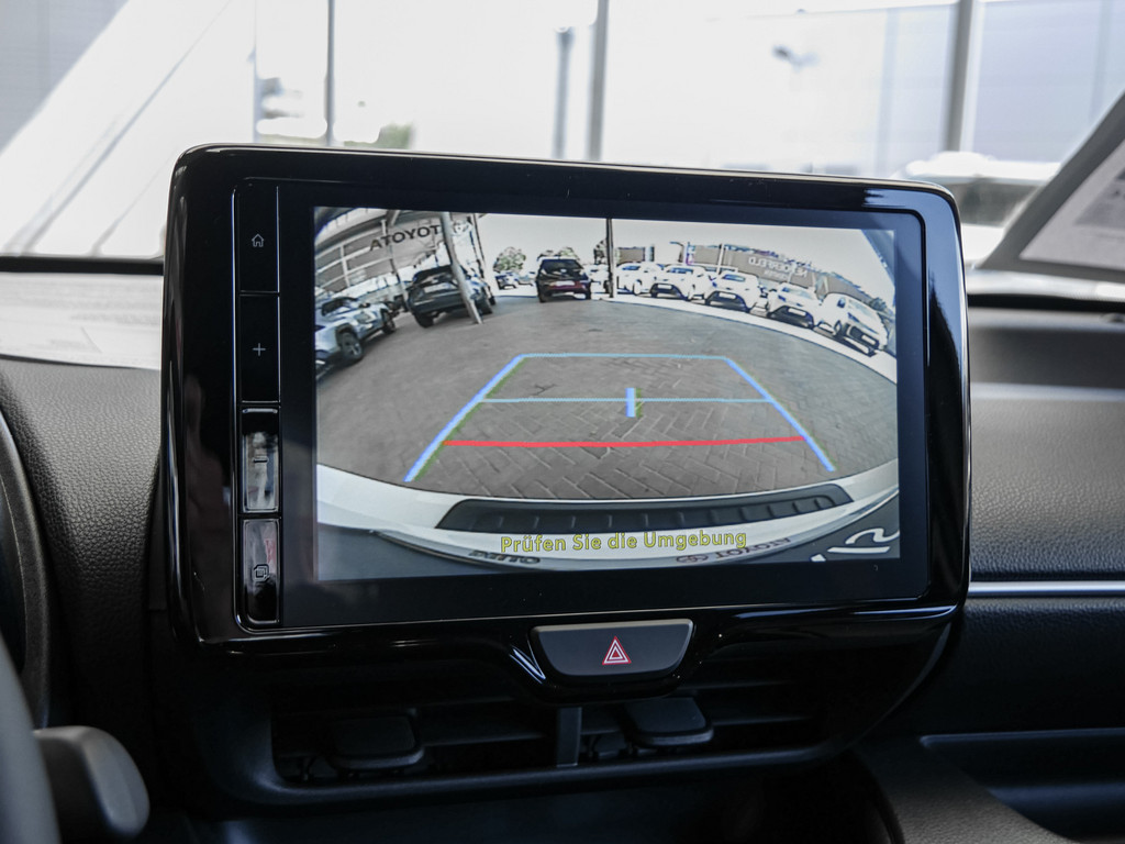Fahrzeugansicht TOYOTA Yaris 1.5 Hybrid Teamplayer - Bild 17