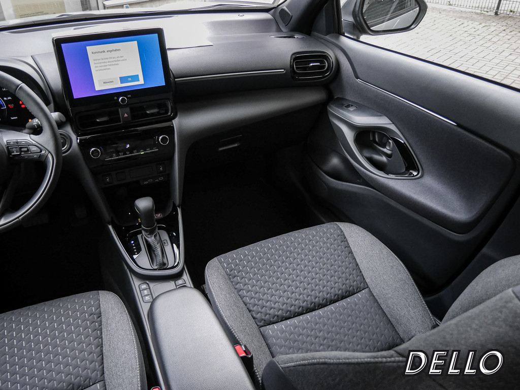 Fahrzeugansicht TOYOTA Yaris Cross 1.5 Hybrid FWD Teamplayer - Bild 10