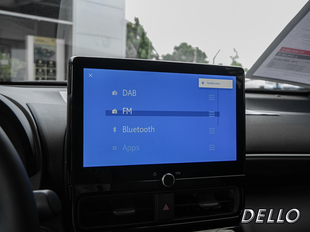 Fahrzeugansicht TOYOTA Yaris Cross 1.5 Hybrid FWD Teamplayer - Bild 14