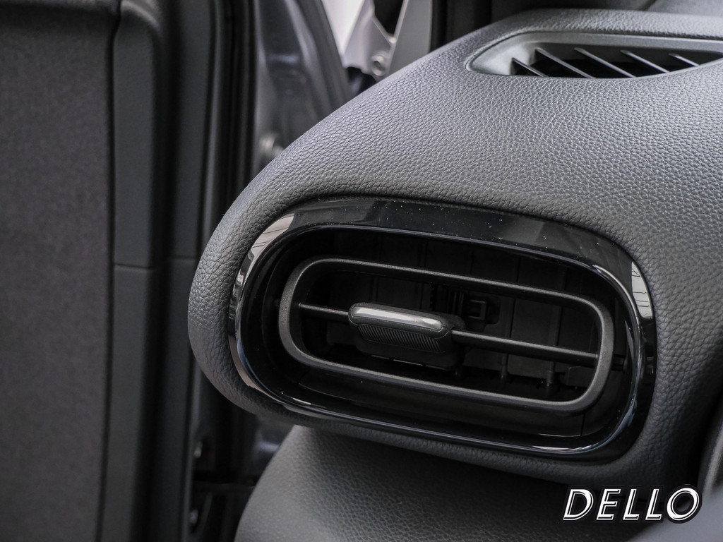 Fahrzeugansicht TOYOTA Yaris Cross 1.5 Hybrid FWD Teamplayer - Bild 30