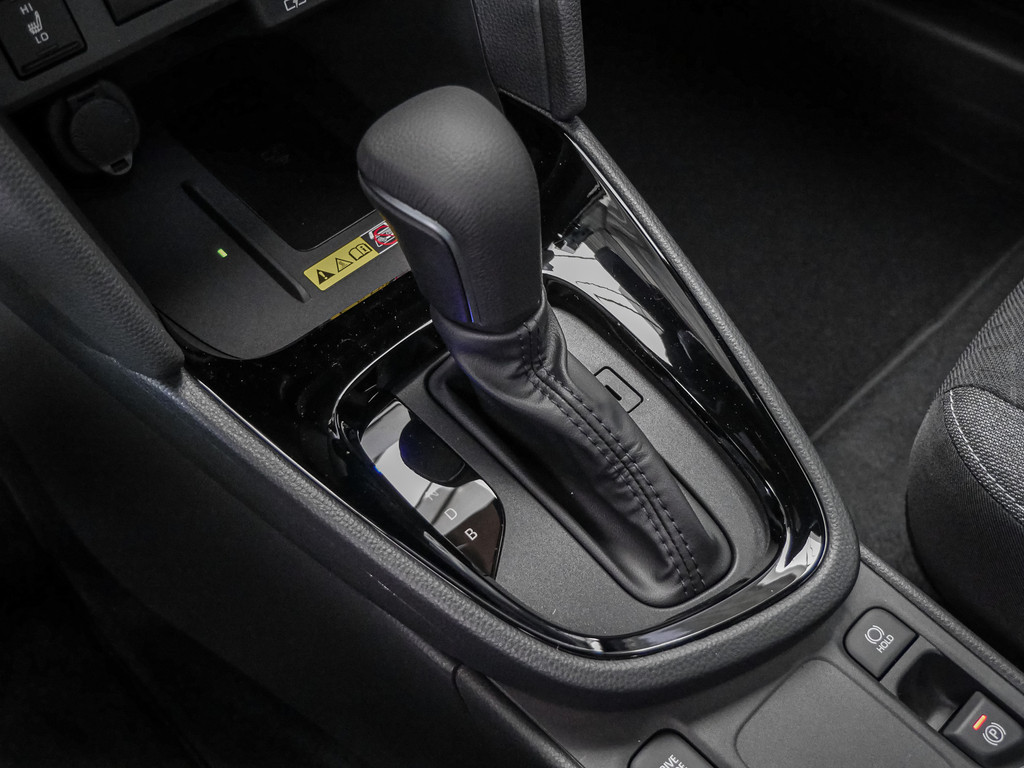 Fahrzeugansicht TOYOTA Yaris Cross 1.5 Hybrid FWD Teamplayer - Bild 18