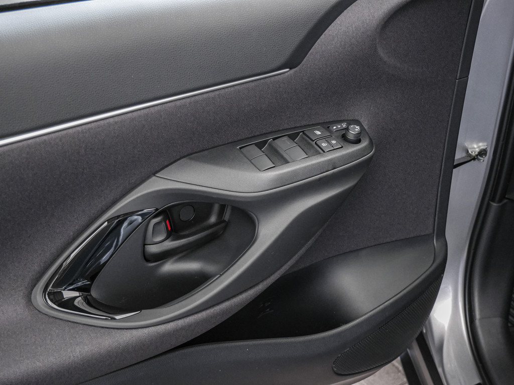 Fahrzeugansicht TOYOTA Yaris Cross 1.5 Hybrid FWD Teamplayer - Bild 33