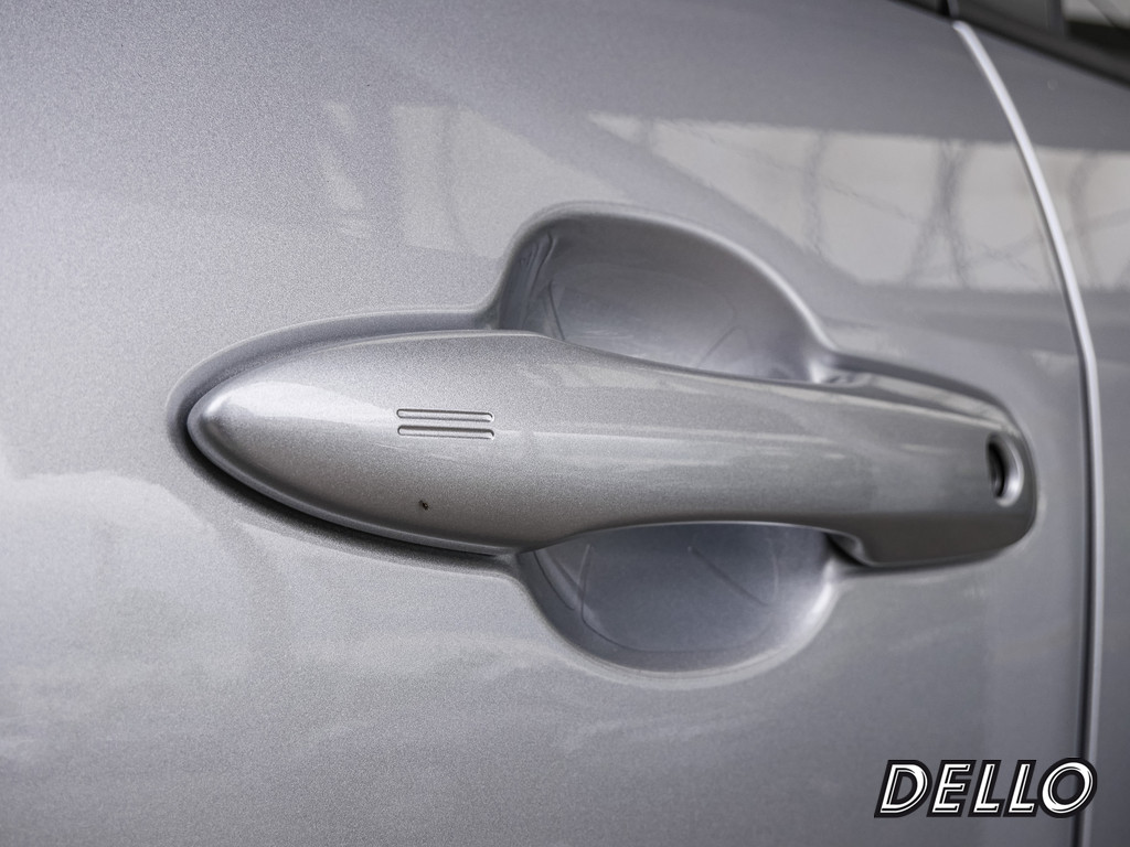 Fahrzeugansicht TOYOTA Yaris Cross 1.5 Hybrid FWD Teamplayer - Bild 3