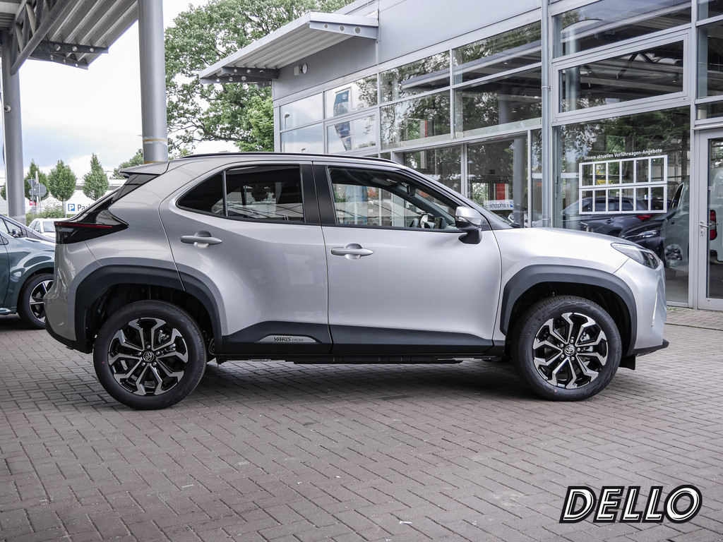 Fahrzeugansicht TOYOTA Yaris Cross 1.5 Hybrid FWD Teamplayer - Bild 34
