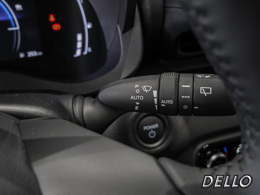 Fahrzeugansicht TOYOTA Yaris 1.5 Hybrid Teamplayer - Bild 26