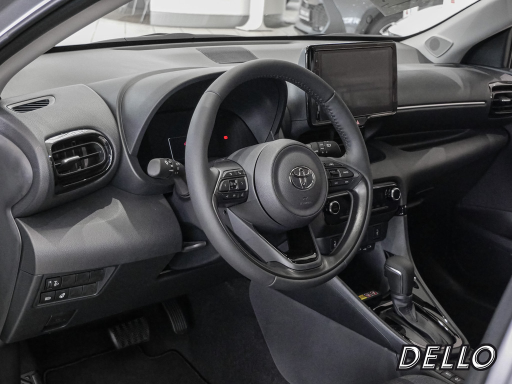 Fahrzeugansicht TOYOTA Yaris 1.5 Hybrid Teamplayer - Bild 32