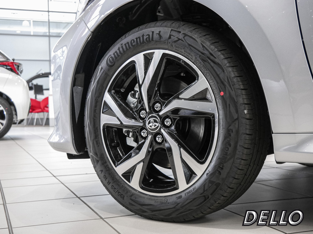 Fahrzeugansicht TOYOTA Yaris 1.5 Hybrid Teamplayer - Bild 40