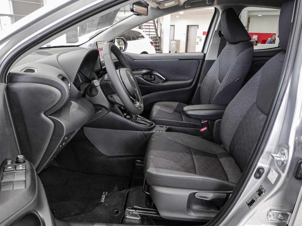 Fahrzeugansicht TOYOTA Yaris 1.5 Hybrid Teamplayer - Bild 4