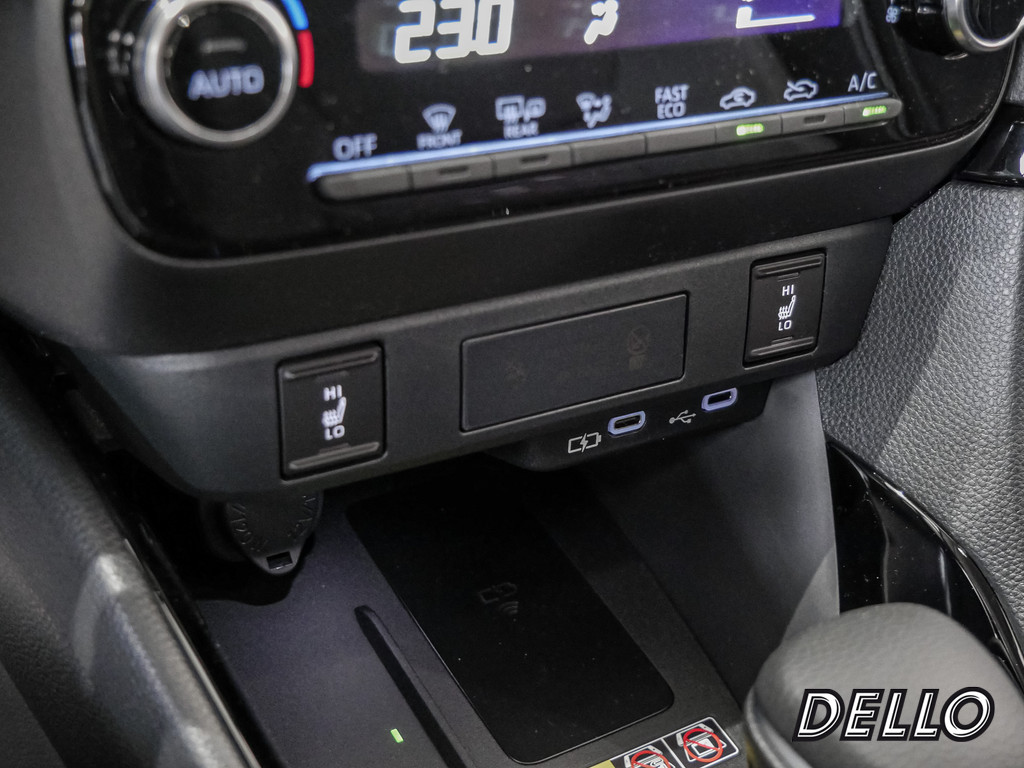 Fahrzeugansicht TOYOTA Yaris 1.5 Hybrid Teamplayer - Bild 17